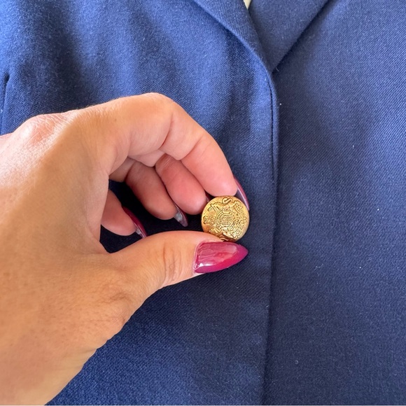 💫 J.Crew Navy Structured Blazer – Size 6 (Based on Measurements) - Picture 6 of 17